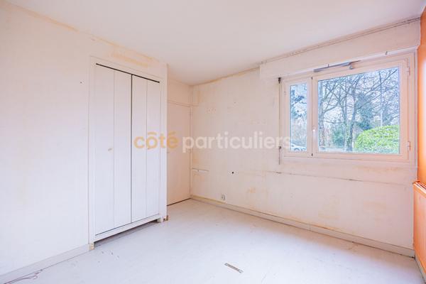 Vente
                Appartement87,4 m² - 4 Pièces -
                    NANTES (44300)