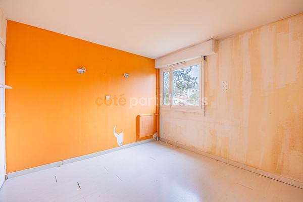 Vente
                Appartement87,4 m² - 4 Pièces -
                    NANTES (44300)
