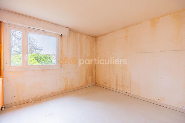 Vente
                Appartement87,4 m² - 4 Pièces -
                    NANTES (44300)