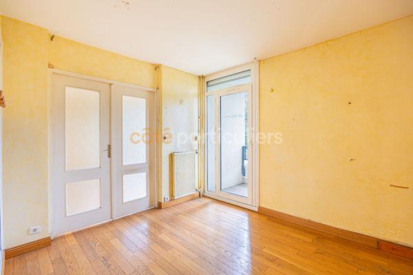 Vente
                Appartement87,4 m² - 4 Pièces -
                    NANTES (44300)