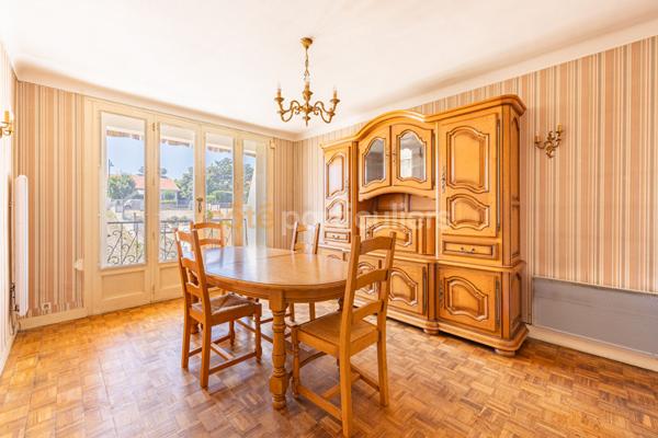 Vente
                Maison84 m² - 5 Pièces -
                    INDRE (44610)