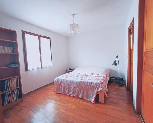 Longpont-sur-Orge (91310) Belle maison familiale 5 pièces et son grand jardin arboré avec dépendance