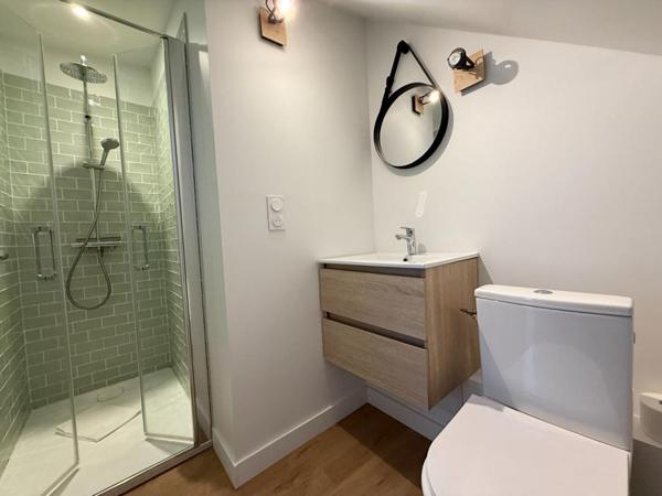 APPARTEMENT T3 EN DUPLEX de 70 M² (87,12 M² au sol), entièrement rénové. Quartier Saint-Patern VANNES