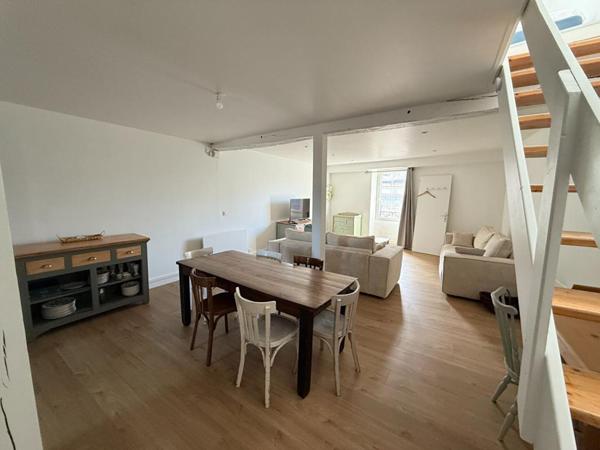 APPARTEMENT T3 EN DUPLEX de 70 M² (87,12 M² au sol), entièrement rénové. Quartier Saint-Patern VANNES