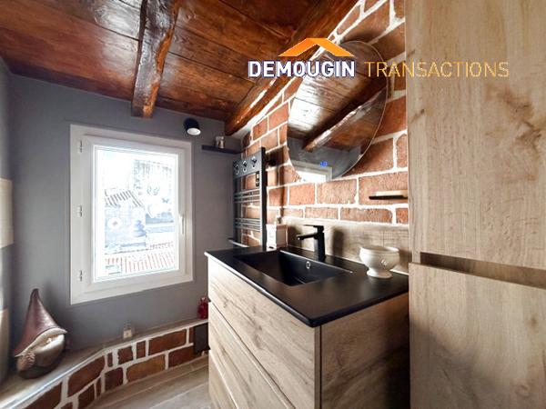 CENTRE HISTORIQUE – MARCHE CENTRAL