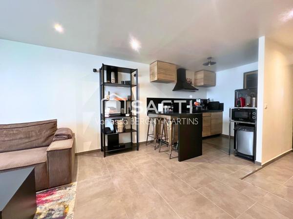 Appartement rénové – 2 pièces – 50 m² – cœur de village de Cogolin