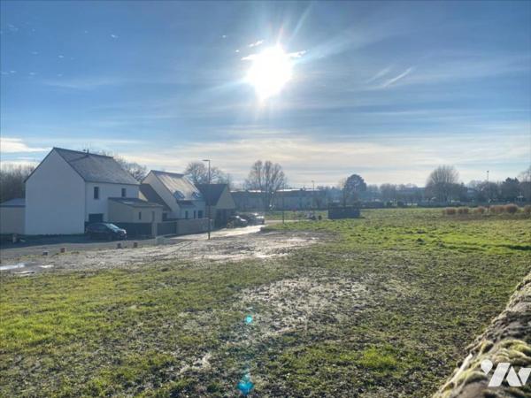 5 TERRAINS CONSTRUCTIBLES ET VIABILISES RUE DE DINAN