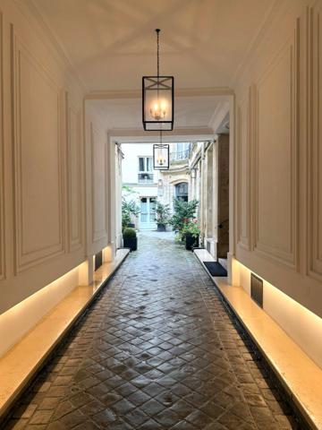 PARIS - Marché Saint-Honoré- Élégant appartement de 49,11 m2 rénové , Paris