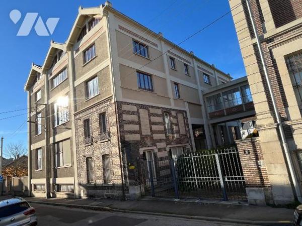 Appartement à vendre à Sainte Savine (10300), Aube. Dans bel immeuble bien situé, au 1er étage ...