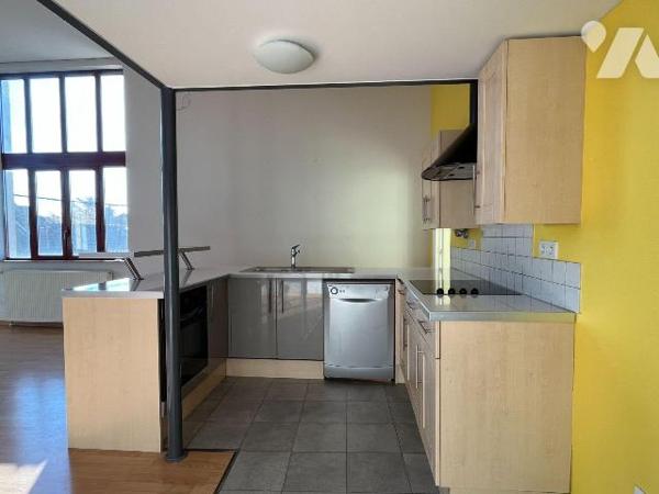 Appartement à vendre à Sainte Savine (10300), Aube. Dans bel immeuble bien situé, au 1er étage ...