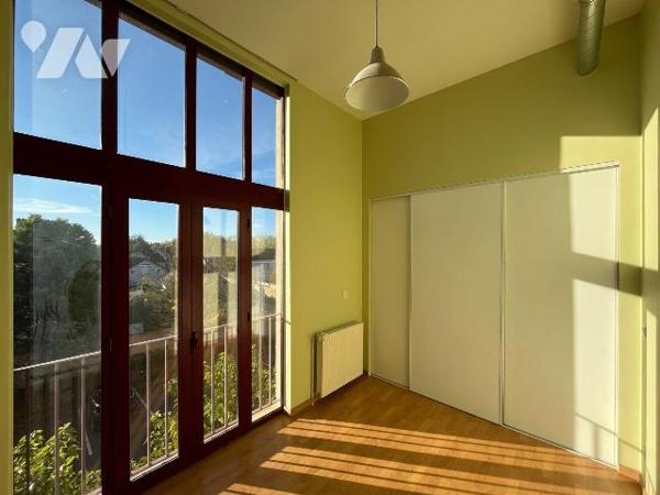 Appartement à vendre à Sainte Savine (10300), Aube. Dans bel immeuble bien situé, au 1er étage ...