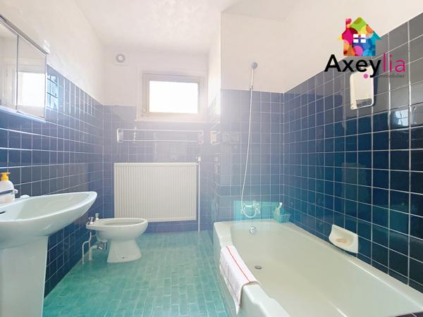 Roanne (42300) A VENDRE - ROANNE - MAISON AVEC 4 CHAMBRES, GARAGE ET TERRAIN