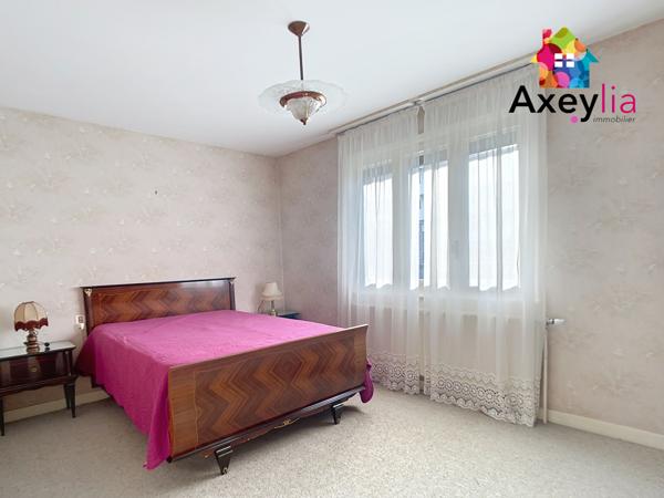 Roanne (42300) A VENDRE - ROANNE - MAISON AVEC 4 CHAMBRES, GARAGE ET TERRAIN