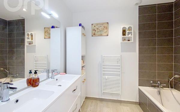 Maison à vendre    4 pièces •  Thuir