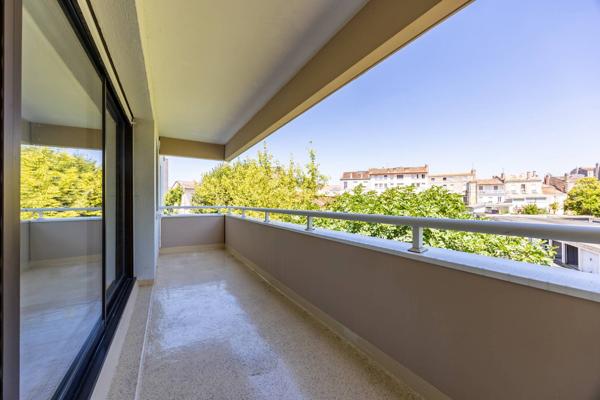 APPARTEMENT T3 FONDAUDEGE AVEC PARKING