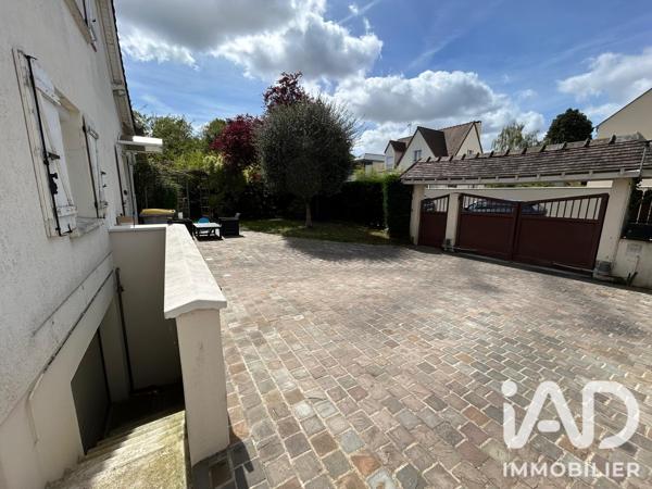 Maison à vendre 6 pièces 145 m² Saint-Brice-sous-Forêt