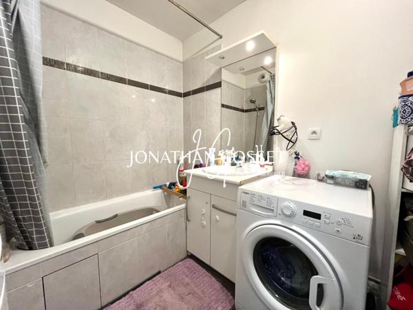 Poissy: Appartement 2 pcs-1ch-42m2 avec balcon