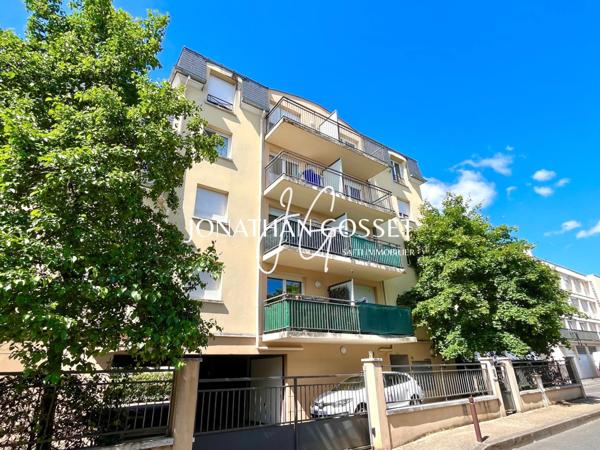 Poissy: Appartement 2 pcs-1ch-42m2 avec balcon