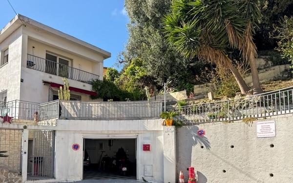 Maison à vendre    4 pièces • 160 m2 Nice