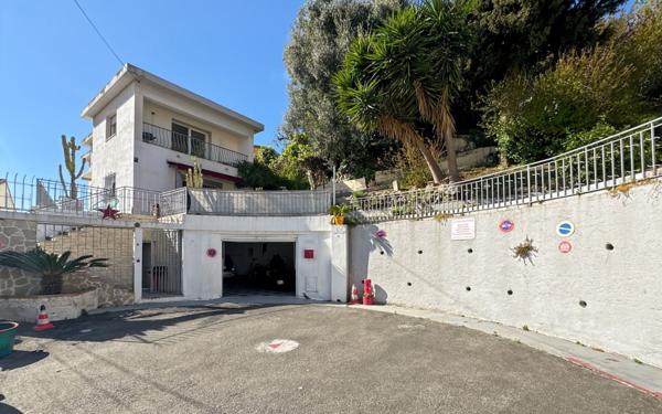 Maison à vendre    4 pièces • 160 m2 Nice