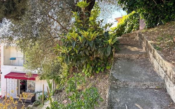 Maison à vendre    4 pièces • 160 m2 Nice