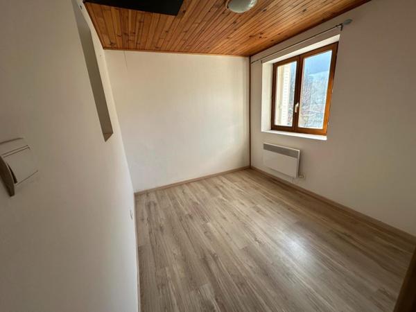 Appartement à VIZILLE, 38220 - 2 pièces 26m²