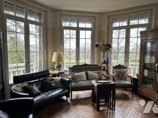 MAISON DE CARACTERE - ROUXMESNIL-BOUTEILLES