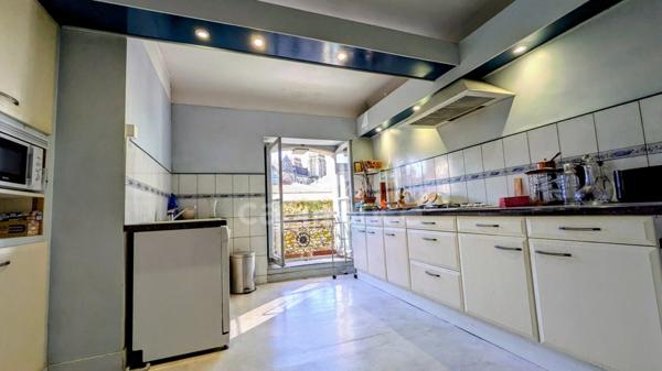 BAYONNE, Quartier des Musées, appartement de 140 m², 3/4 chambres.