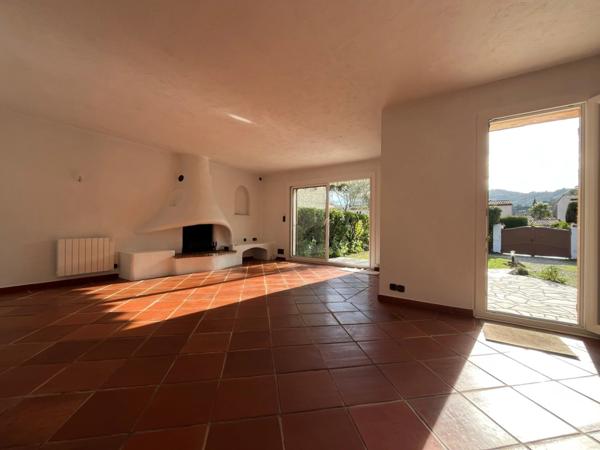 AURIBEAU SUR SIAGNE MAISON 4P 109 M2 GARAGE JARDIN 500 M2