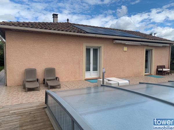 VILLA 4 CHAMBRES GARAGE PISCINE JARDIN