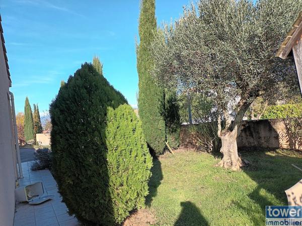 VILLA 4 CHAMBRES GARAGE PISCINE JARDIN