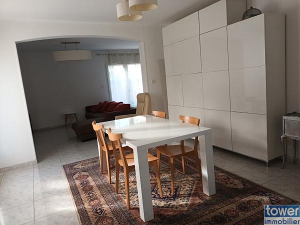 VILLA 4 CHAMBRES GARAGE PISCINE JARDIN