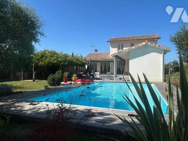 A VENDRE, Gironde, proche Bordeaux, BLANQUEFORT proche du centre et commodités, Belle maison d'...