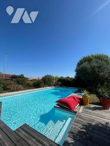 A VENDRE, Gironde, proche Bordeaux, BLANQUEFORT proche du centre et commodités, Belle maison d'...