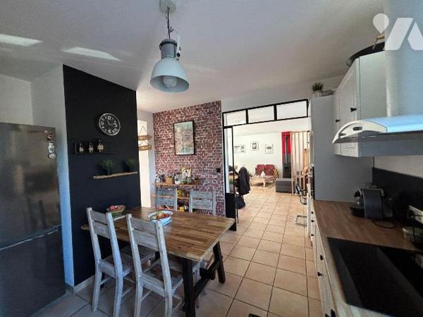 A VENDRE, Gironde, proche Bordeaux, BLANQUEFORT proche du centre et commodités, Belle maison d'...