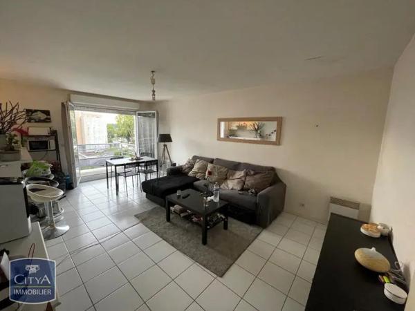 Appartement à louer 2 pièces 47.07m²