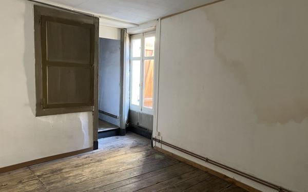 Maison à vendre    5 pièces • 177,74 m2 Pressignac