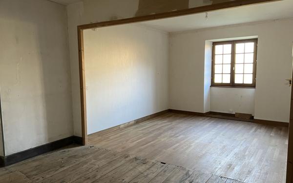 Maison à vendre    5 pièces • 177,74 m2 Pressignac