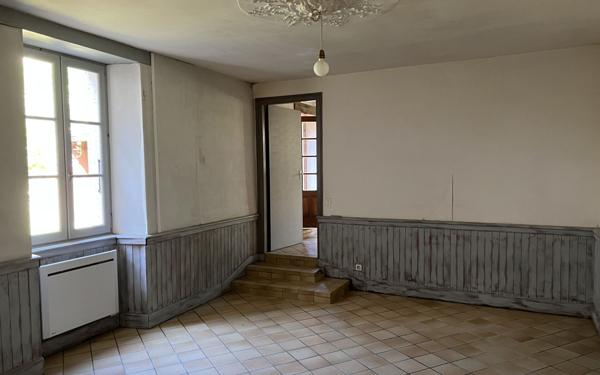 Maison à vendre    5 pièces • 177,74 m2 Pressignac