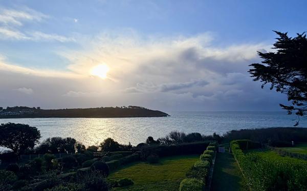 Maison à vendre    5 pièces • 125 m2 Arzon