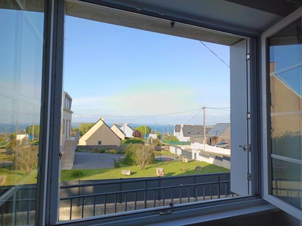 "CROZON LE FRET – Élégante maison traditionnelle avec vue dégagée sur le port"