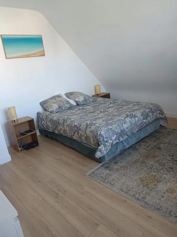 "CROZON LE FRET – Élégante maison traditionnelle avec vue dégagée sur le port"