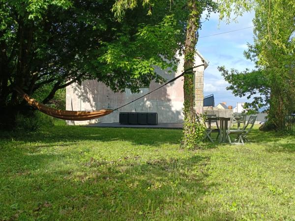 "CROZON LE FRET – Élégante maison traditionnelle avec vue dégagée sur le port"