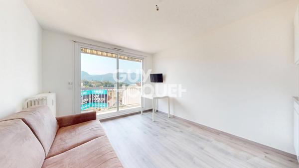 Appartement à vendre de 2 pièces de 36.27 m² - EMPLACEMENT EXCEPTIONNEL – T2 RÉNOVÉ – DERNIER ÉTAGE – 2 BALCONS