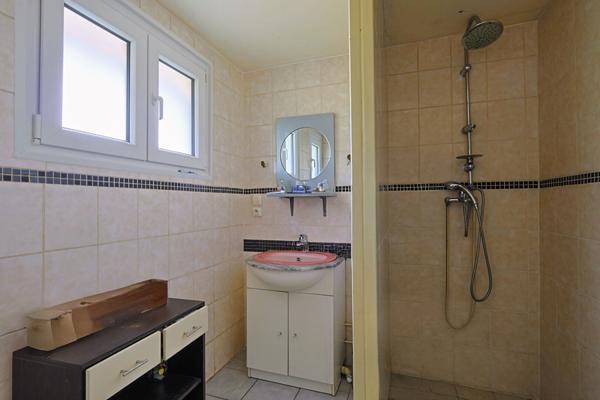 Maison Premery, 2 chambres, jardin, proximite commerces, 2h30 PARIS, campagne, NIEVRE