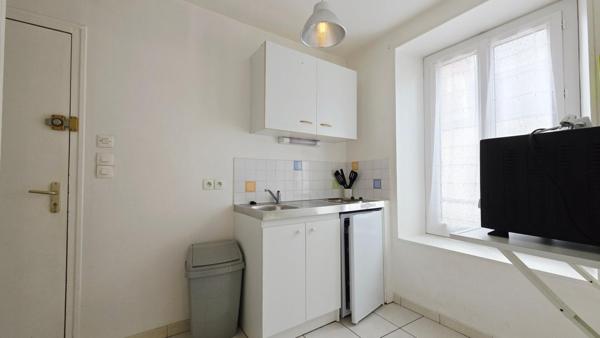 BOURGES CENTRE APPARTEMENT 26.2M² 1 PIECES
