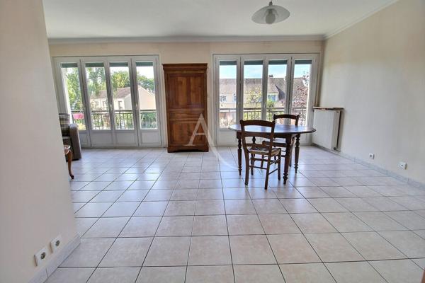 Appartement 4 pièces de 85 m² avec grand balcon et faibles charges