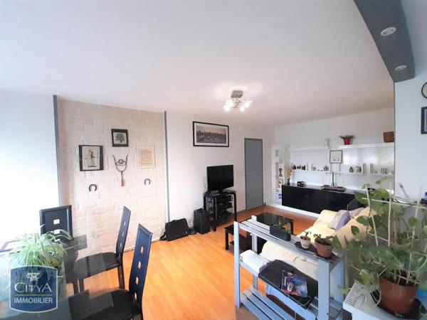 Appartement à louer 2 pièces 48.84m²