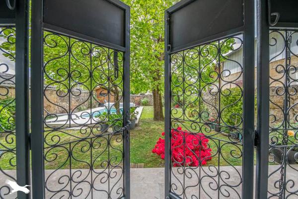 Maison à vendre |  Cadaujac |  6 pièces | 181 m²