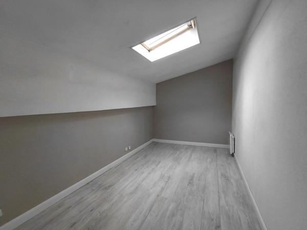 Bordeaux Quais Chartrons - T3 duplex sur l'arrière.